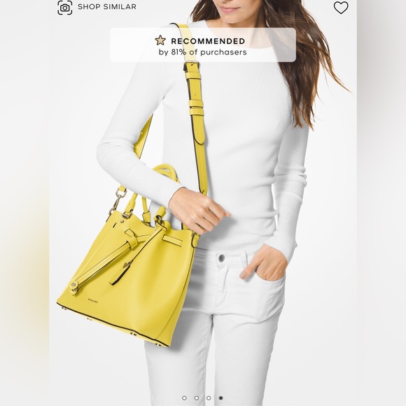 Micheal Kors Blakely Medium Leather Bucket Bag - Picture 4 of 7